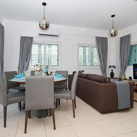 Vila Royal View *